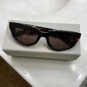 DEZI on read sunglasses *NEW never worn